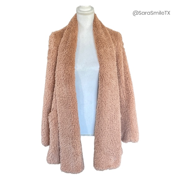 KENNETH COLE NY Blush Pink Teddy Bear Plush Faux Fur Mid-Length Coat - Picture 3 of 15